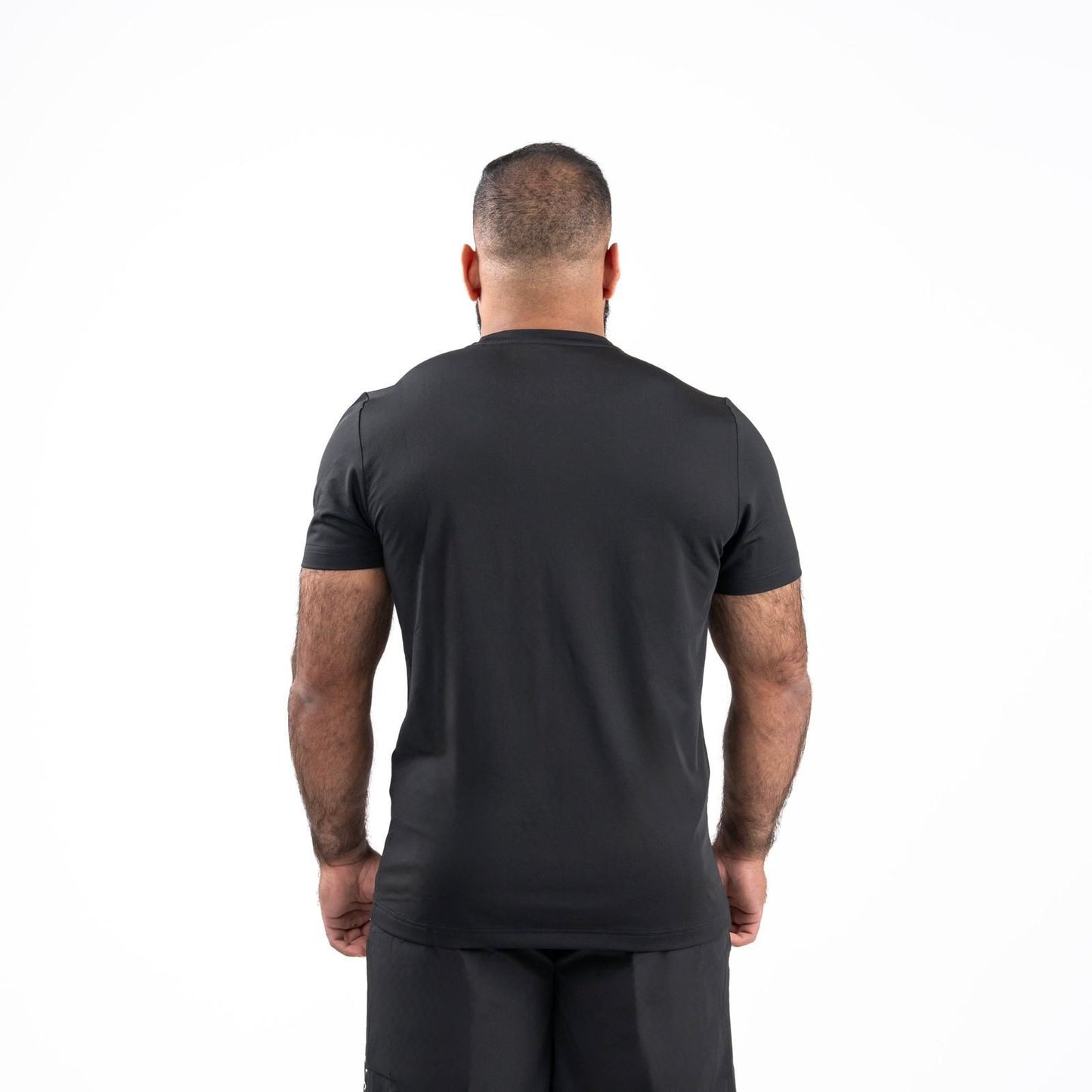 Men Essential Active Tee - Black